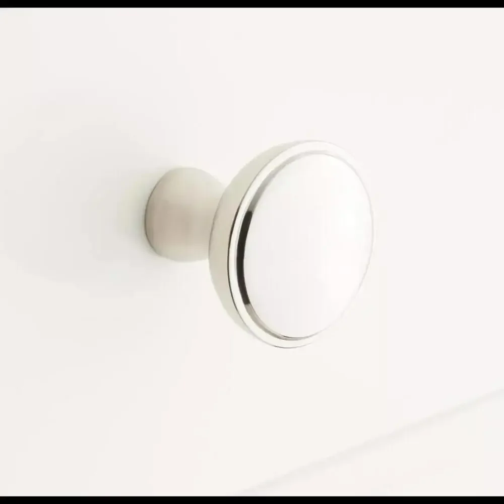 Signature Hardware 1-1/4" Strasbourg Brass Cabinet Knob - Picture 1 of 1